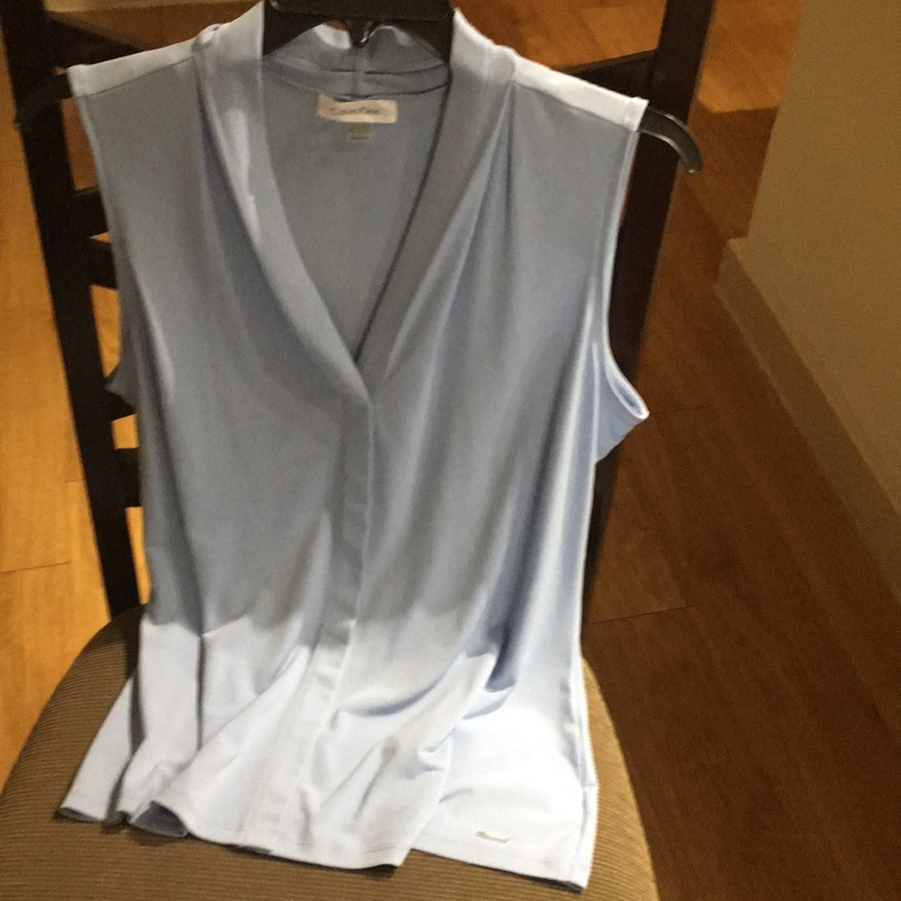 Calvin Klein periwinkle v-neck stretch sleeveless